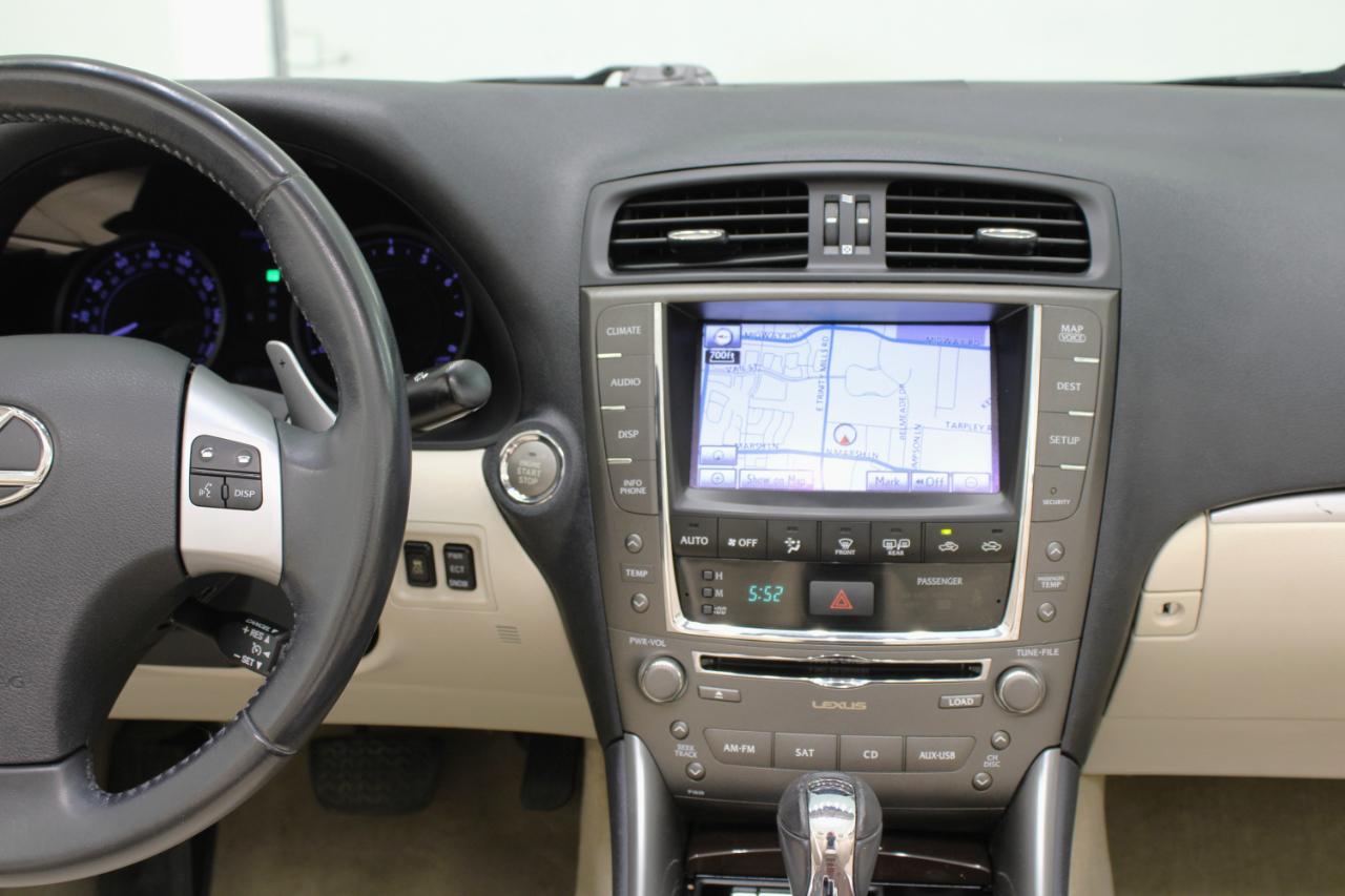 Lexus IS 250C 2dr Conv Auto 2011