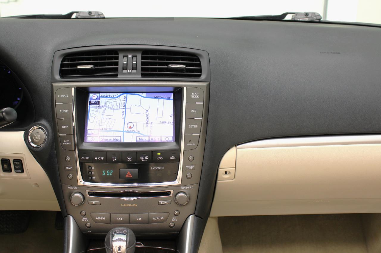 Lexus IS 250C 2dr Conv Auto 2011