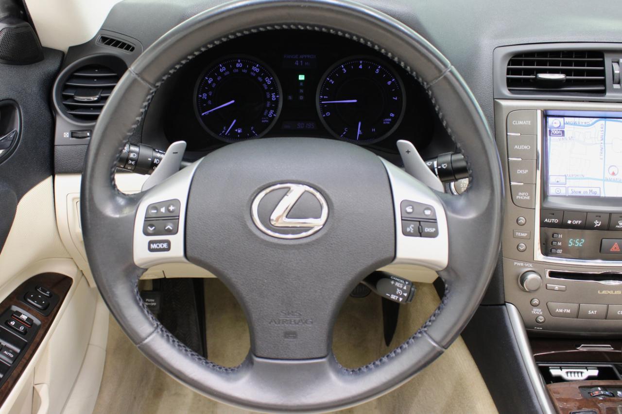 Lexus IS 250C 2dr Conv Auto 2011