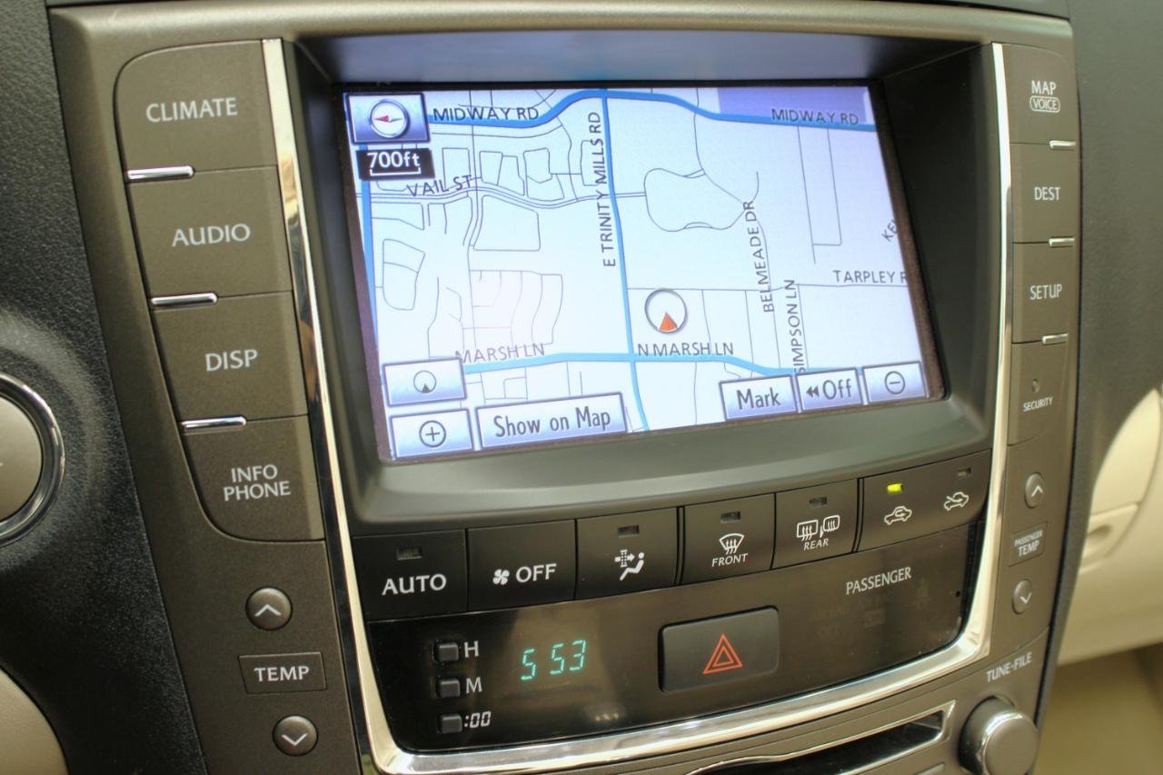 Lexus IS 250C 2dr Conv Auto 2011