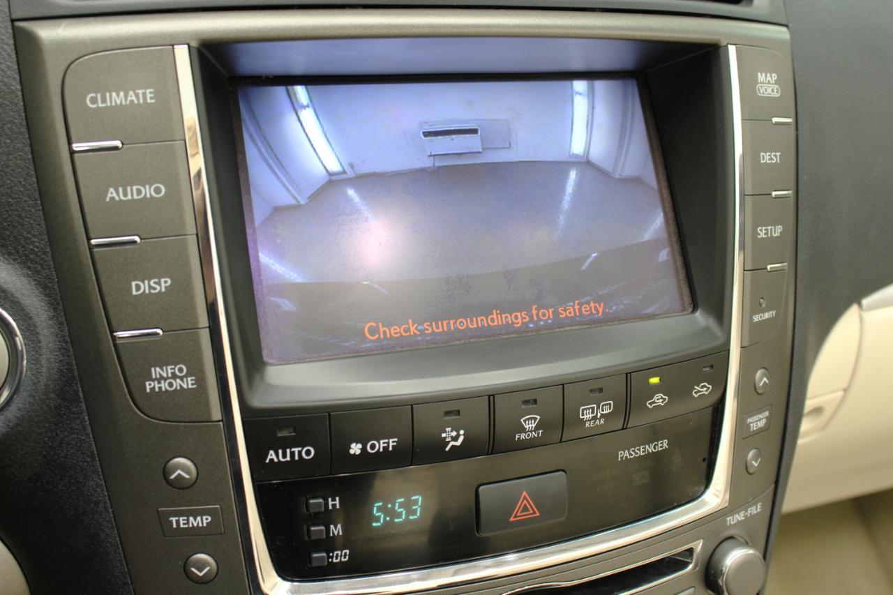 Lexus IS 250C 2dr Conv Auto 2011