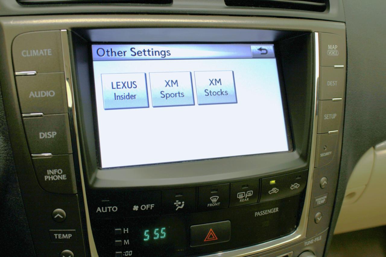 Lexus IS 250C 2dr Conv Auto 2011