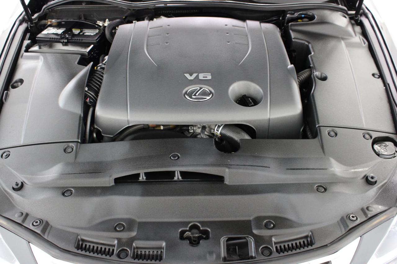 Lexus IS 250C 2dr Conv Auto 2011