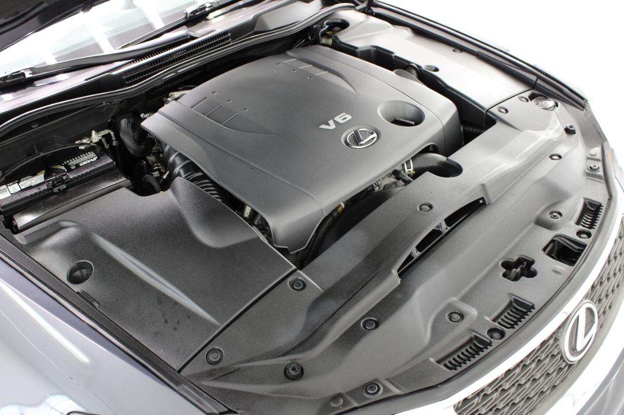 Lexus IS 250C 2dr Conv Auto 2011