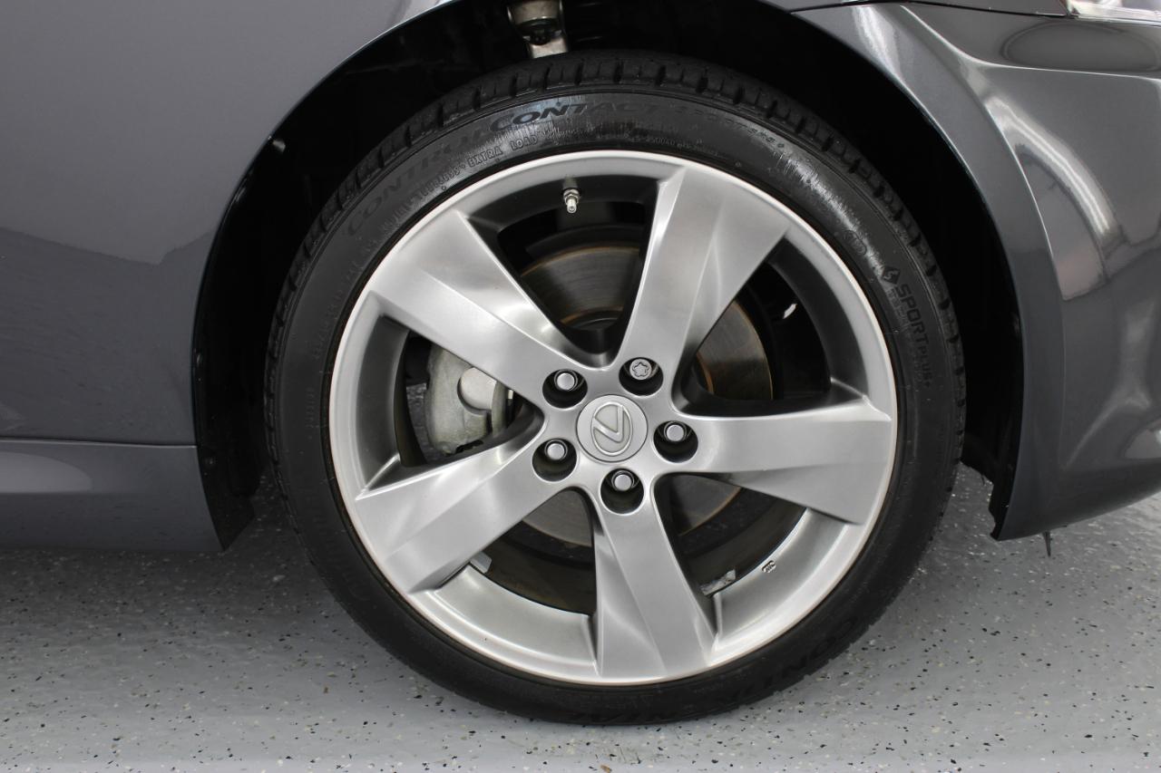 Lexus IS 250C 2dr Conv Auto 2011