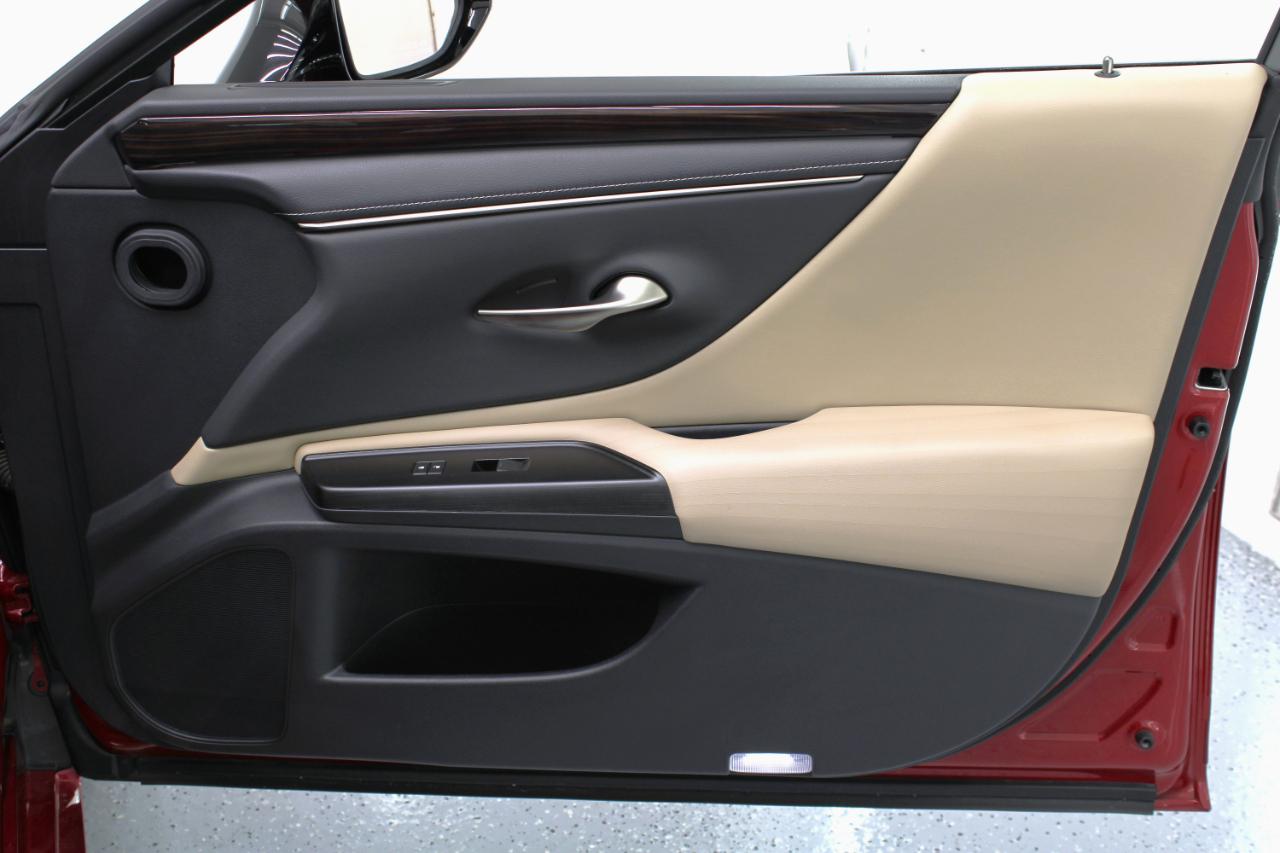 Lexus ES 350 Luxury 2019