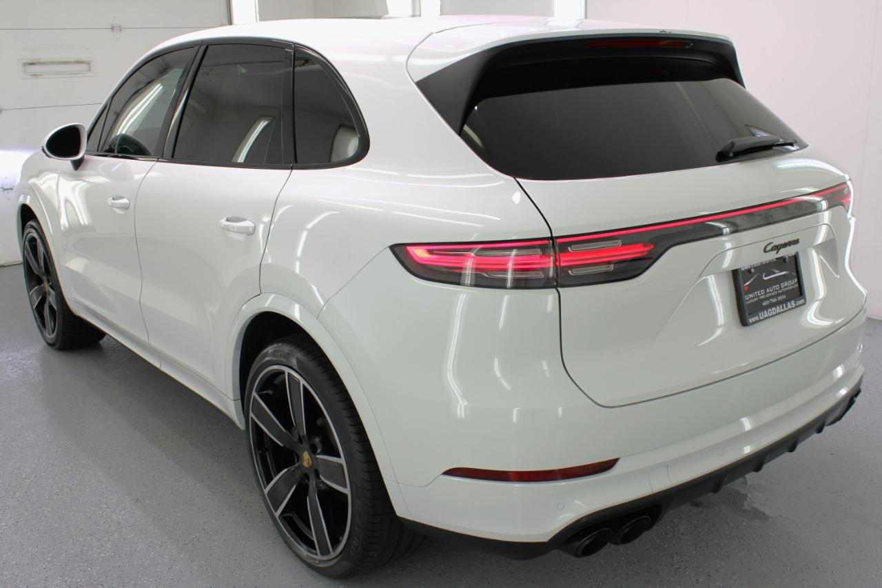 Porsche Cayenne AWD 2021