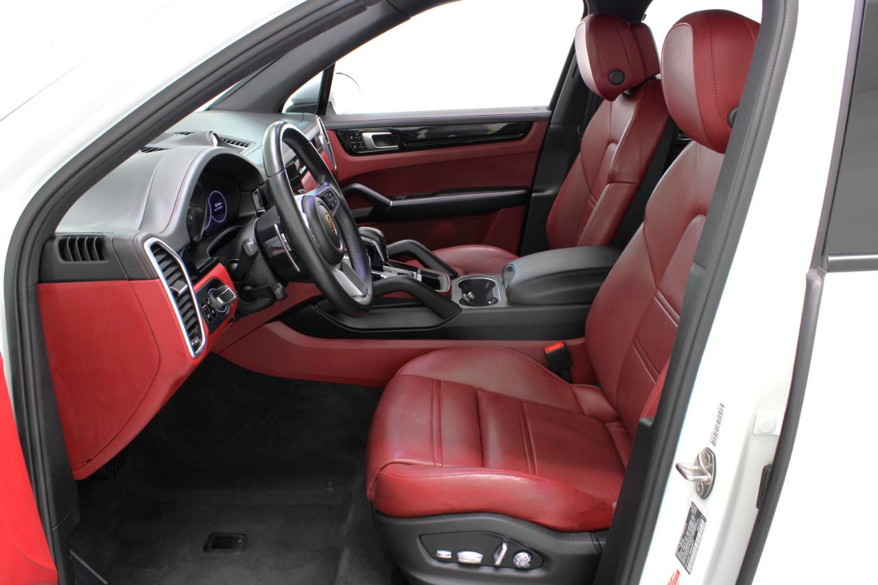 Porsche Cayenne AWD 2021