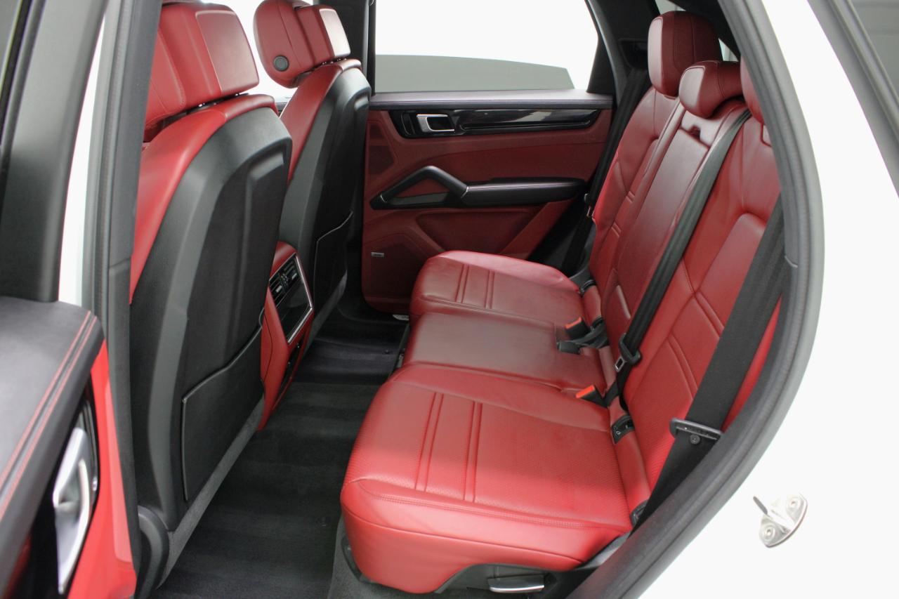 Porsche Cayenne AWD 2021