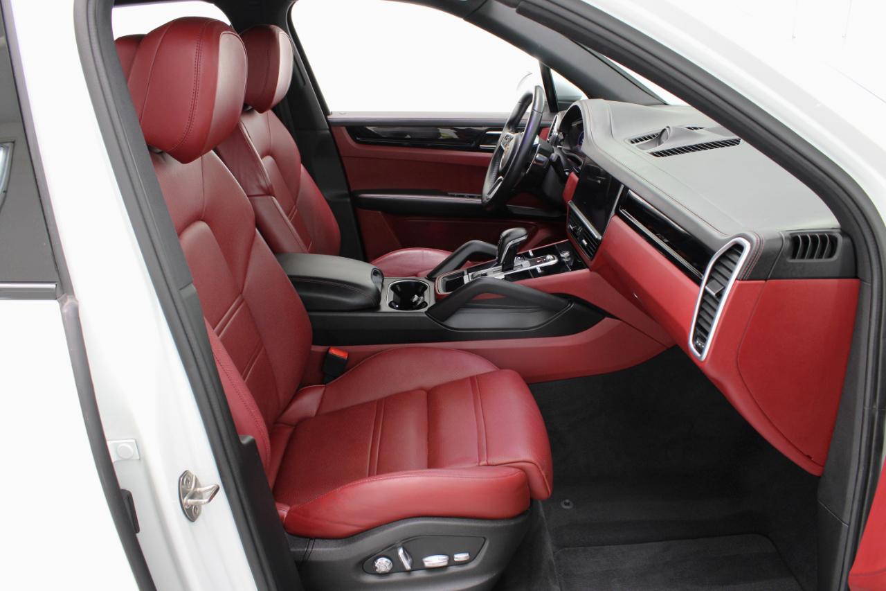 Porsche Cayenne AWD 2021