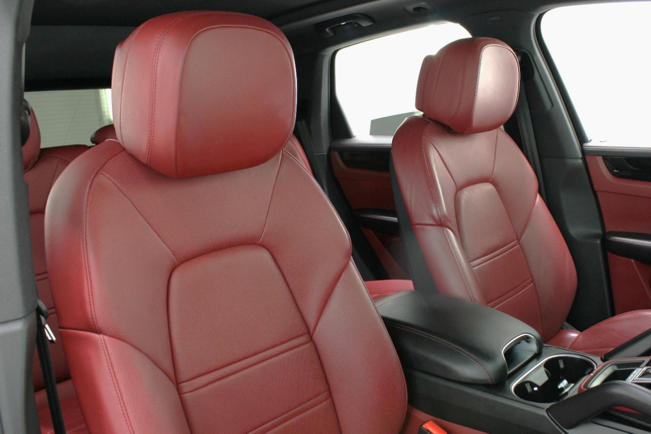 Porsche Cayenne AWD 2021