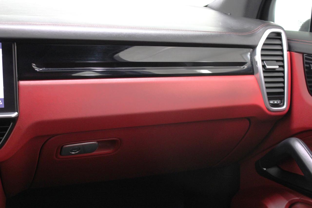 Porsche Cayenne AWD 2021