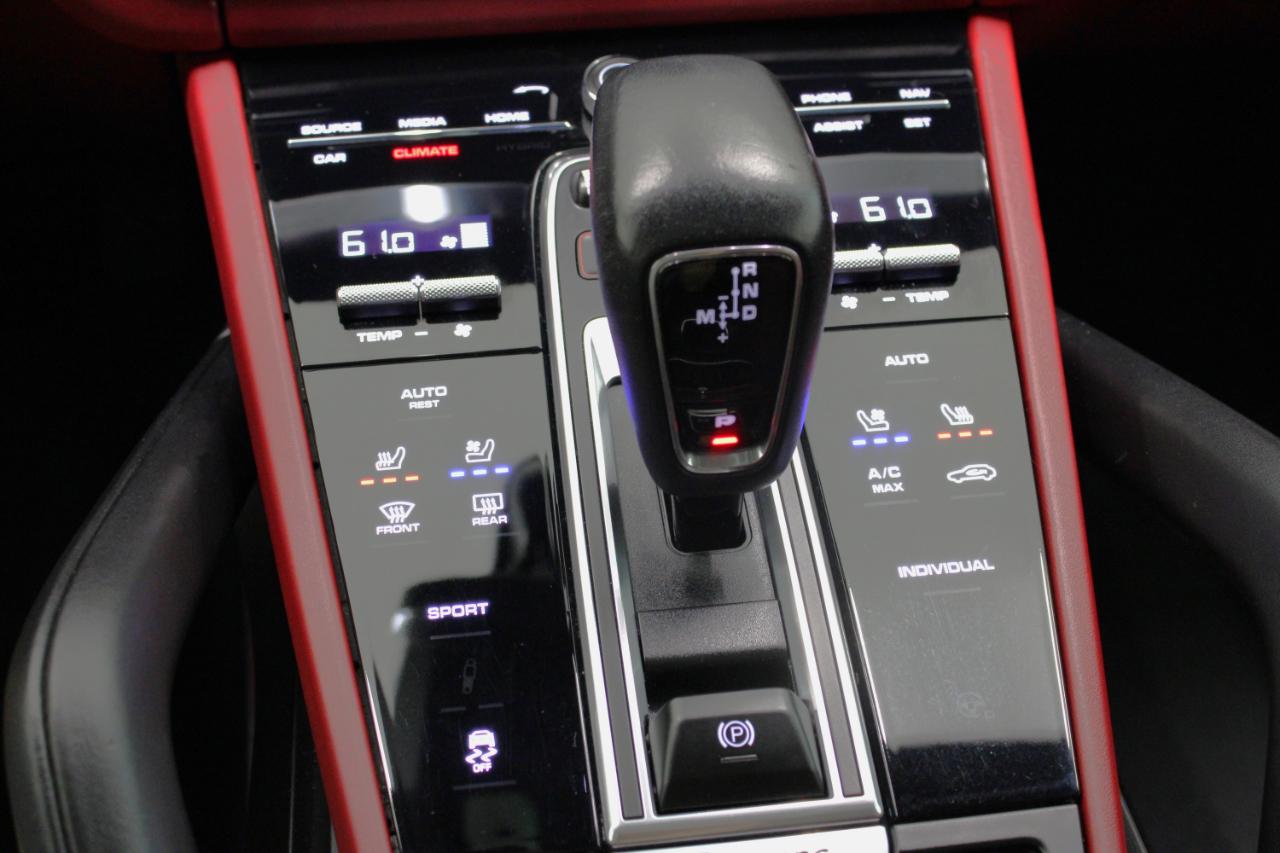 Porsche Cayenne AWD 2021