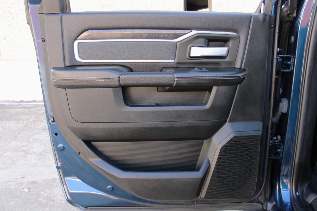 RAM 2500 Lone Star 4x4 Crew Cab 6'4" Box 2020