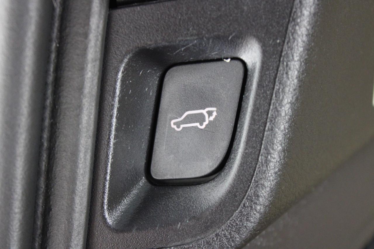 Toyota Sequoia Limited RWD (Natl) 2018