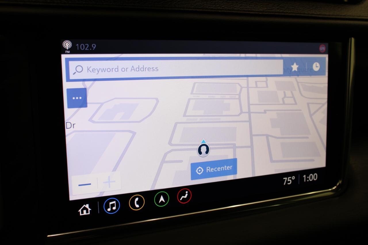 GMC Yukon 4WD 4dr Denali 2021