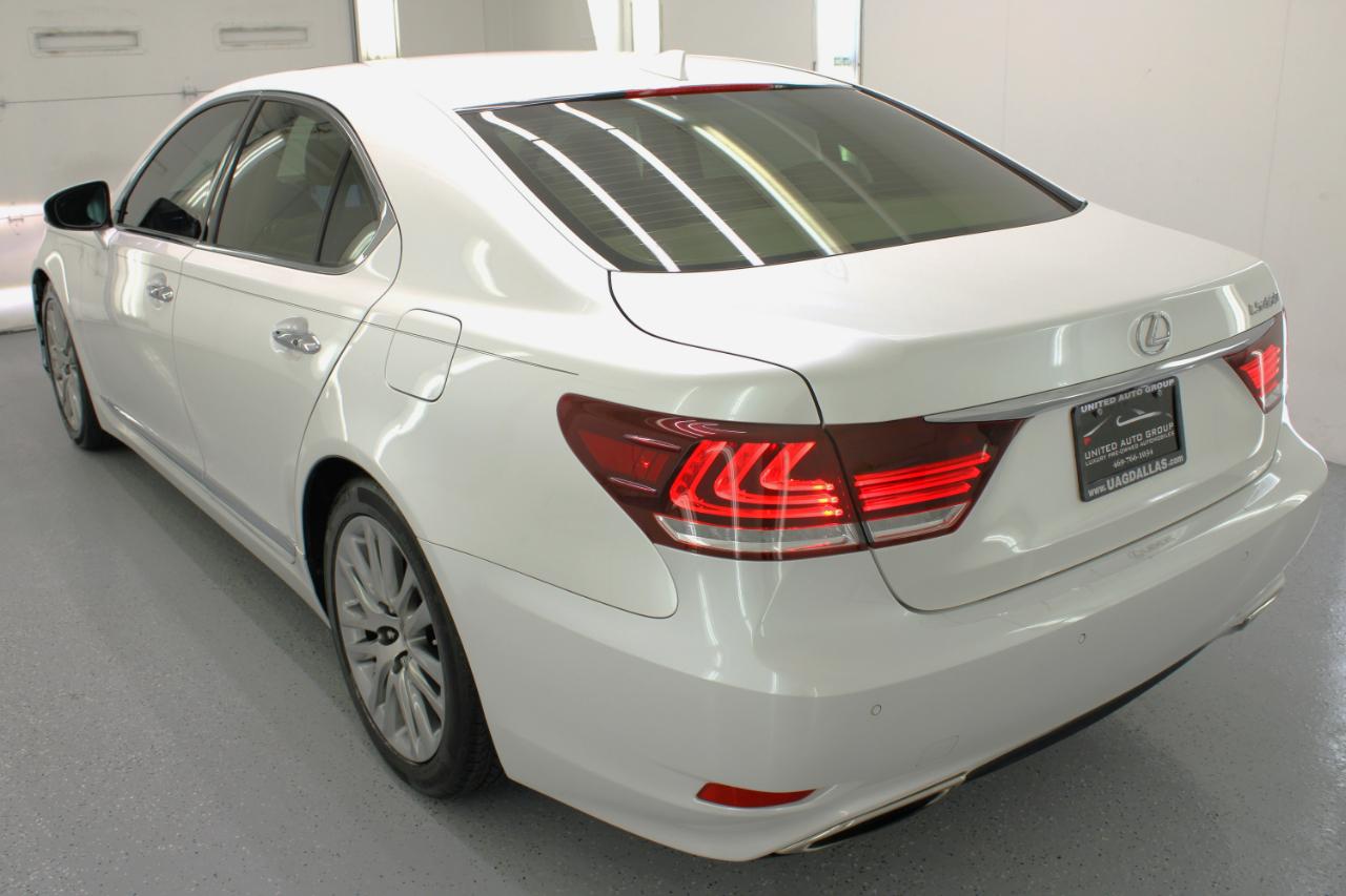 Lexus LS 460 4dr Sdn RWD 2016