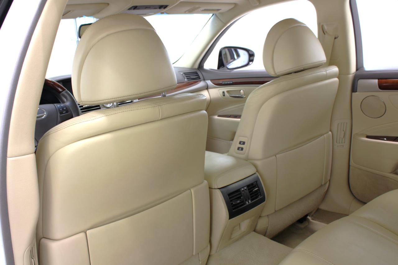 Lexus LS 460 4dr Sdn RWD 2016