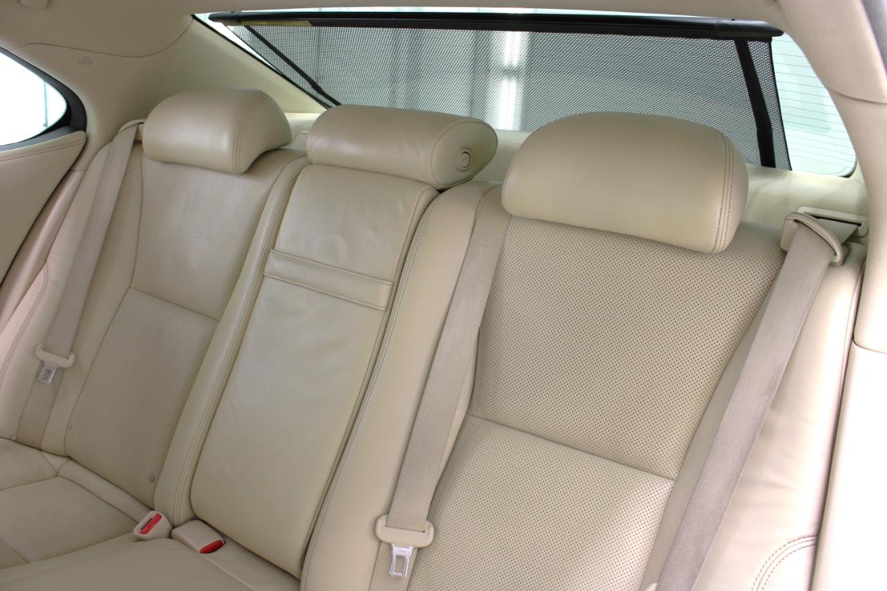 Lexus LS 460 4dr Sdn RWD 2016