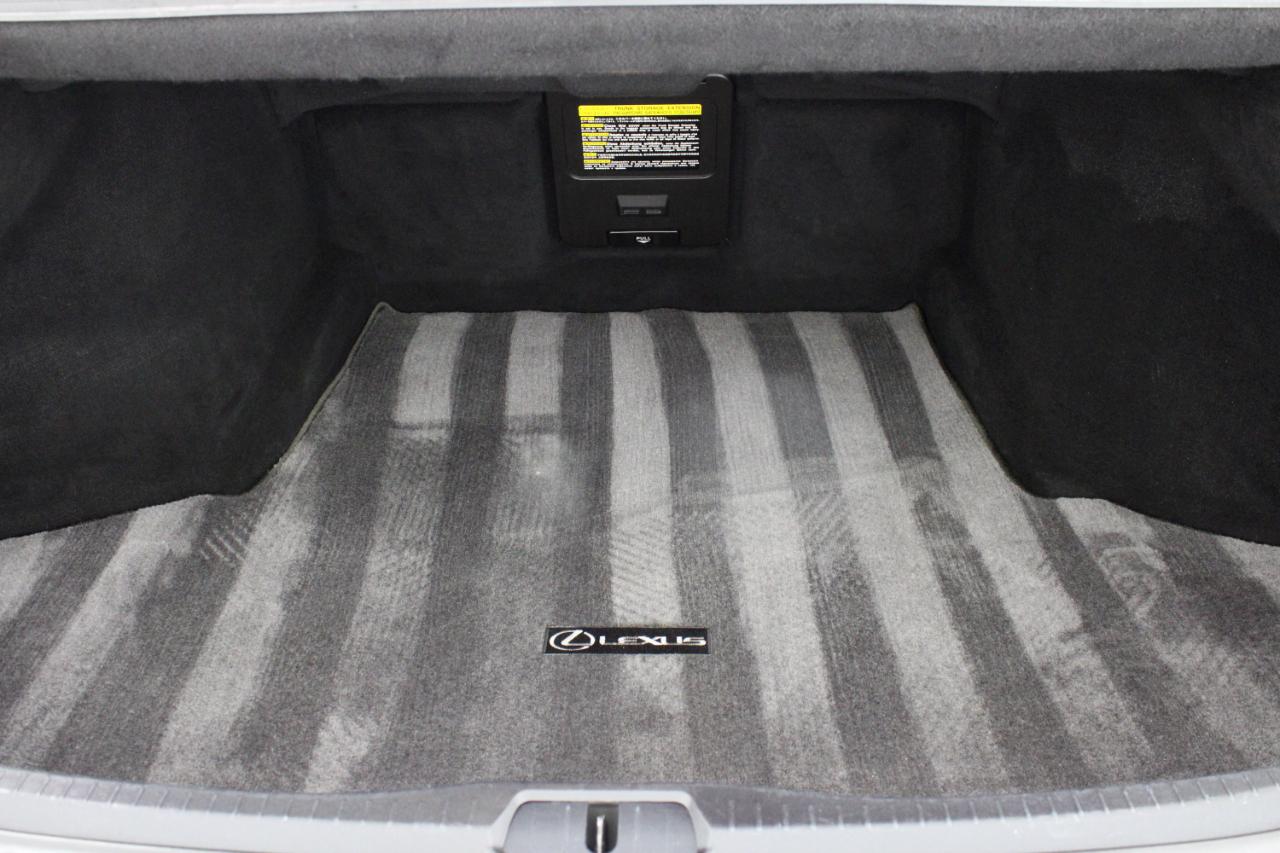 Lexus LS 460 4dr Sdn RWD 2016