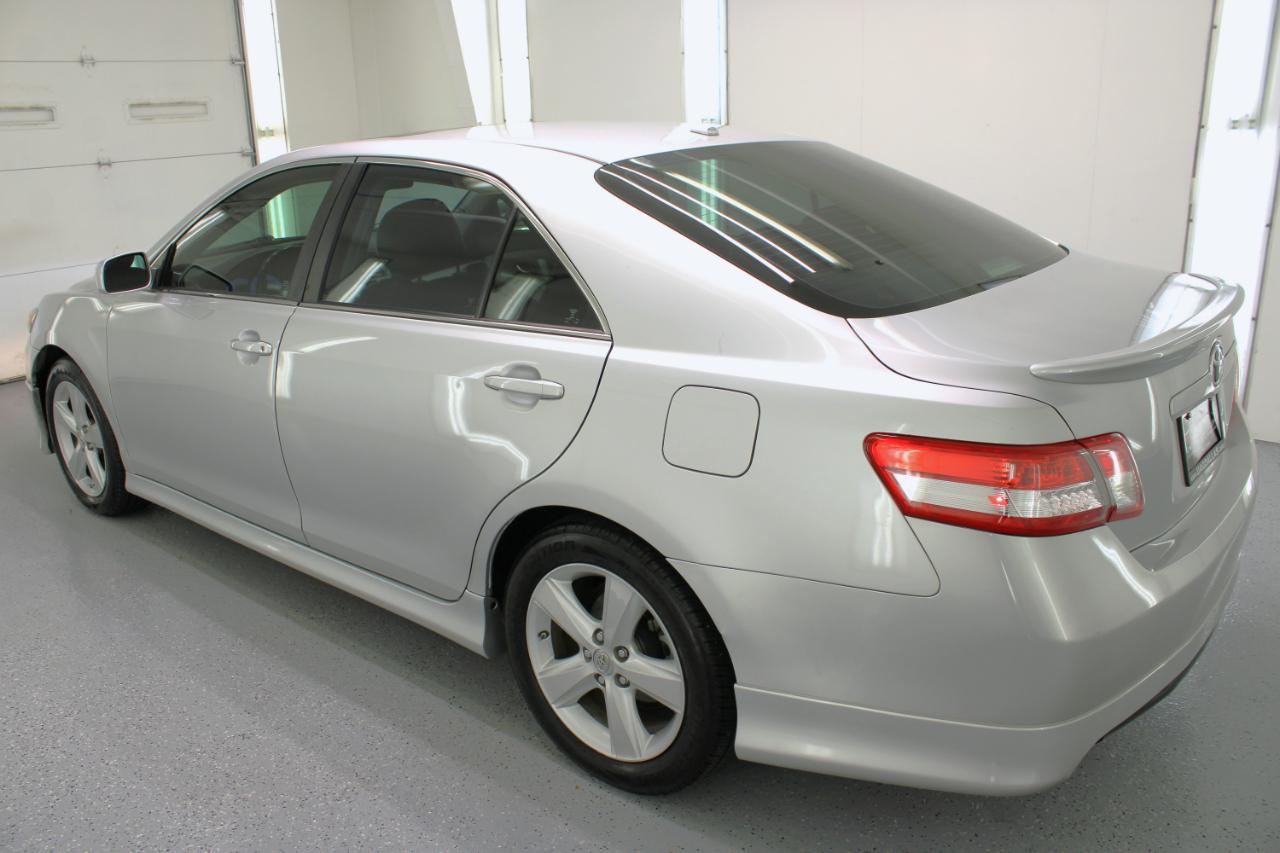 Toyota Camry 4dr Sdn I4 Auto SE (Natl) 2010