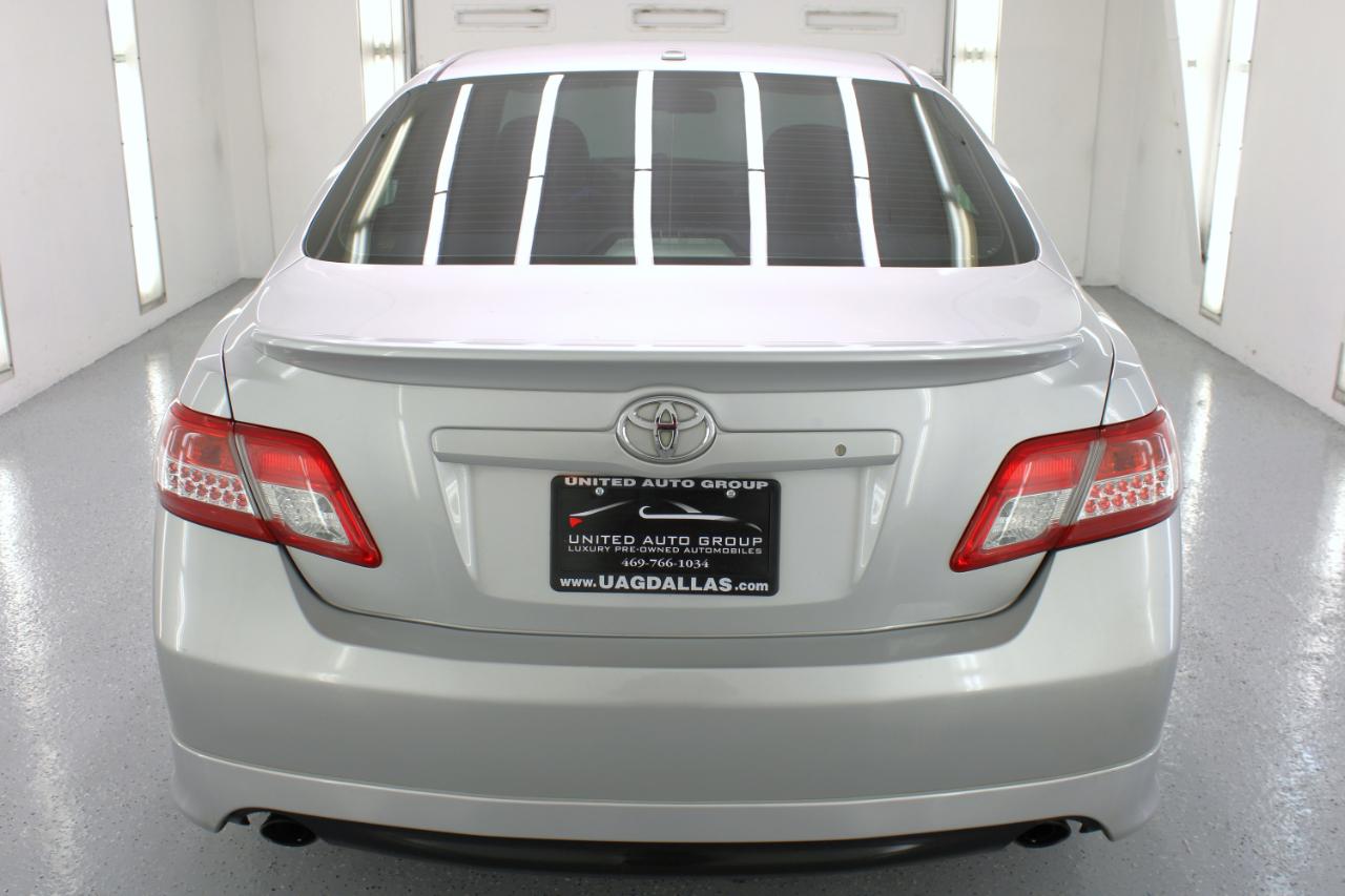 Toyota Camry 4dr Sdn I4 Auto SE (Natl) 2010