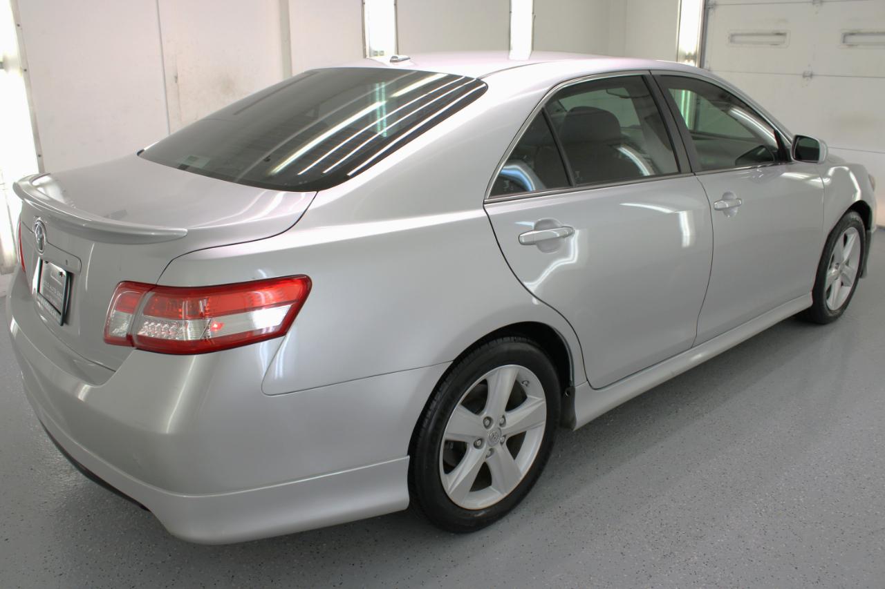 Toyota Camry 4dr Sdn I4 Auto SE (Natl) 2010