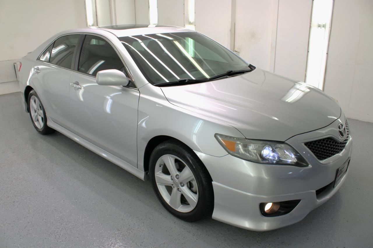 Toyota Camry 4dr Sdn I4 Auto SE (Natl) 2010