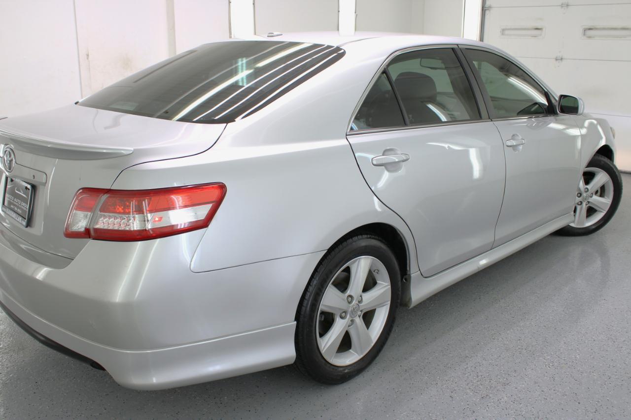 Toyota Camry 4dr Sdn I4 Auto SE (Natl) 2010
