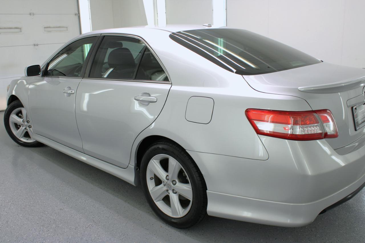 Toyota Camry 4dr Sdn I4 Auto SE (Natl) 2010