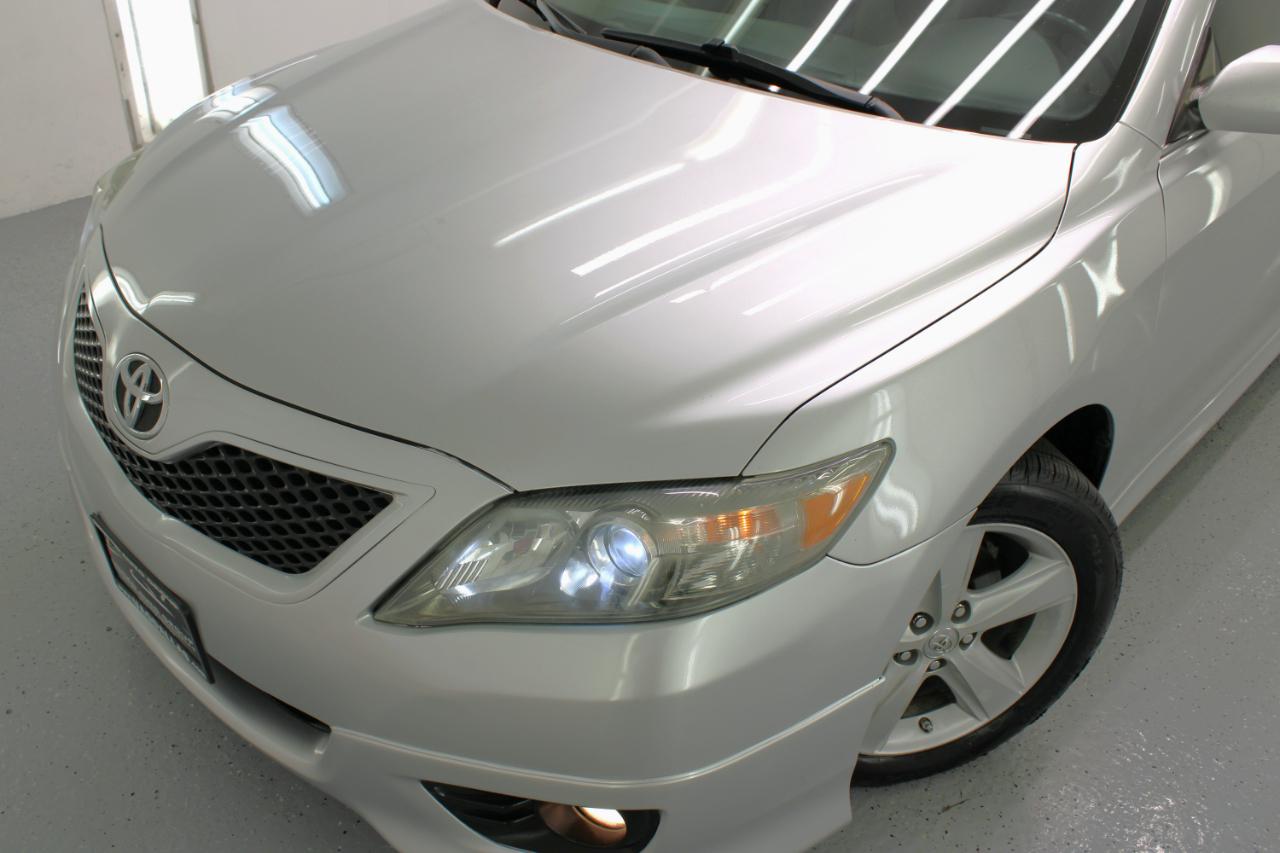 Toyota Camry 4dr Sdn I4 Auto SE (Natl) 2010