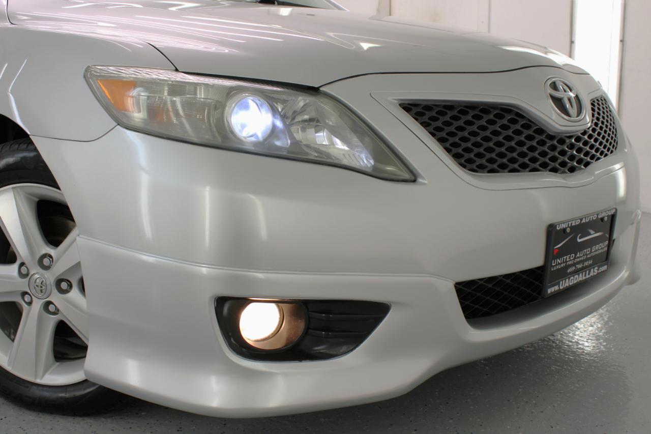 Toyota Camry 4dr Sdn I4 Auto SE (Natl) 2010