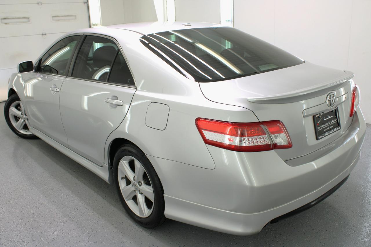 Toyota Camry 4dr Sdn I4 Auto SE (Natl) 2010