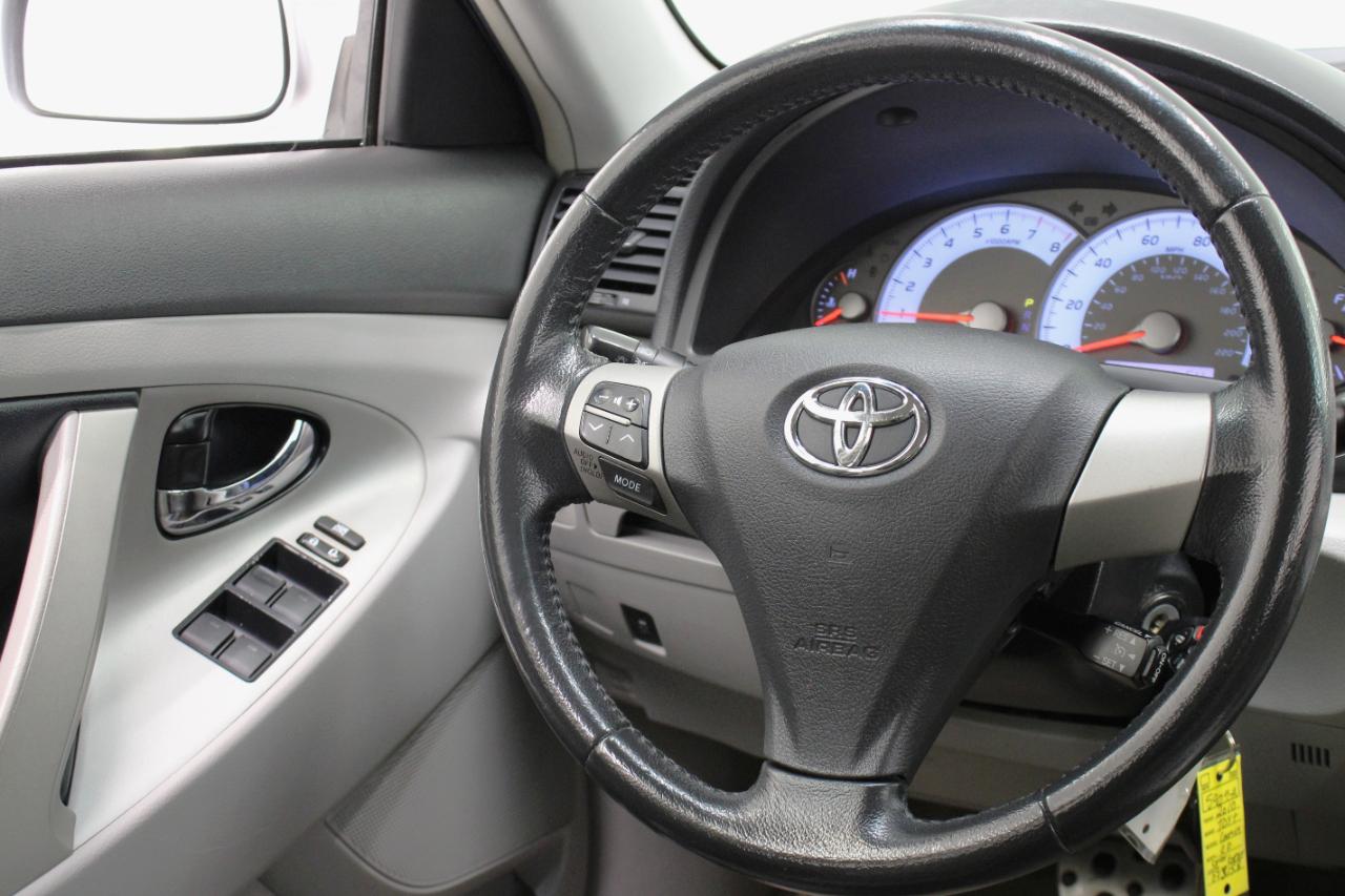 Toyota Camry 4dr Sdn I4 Auto SE (Natl) 2010