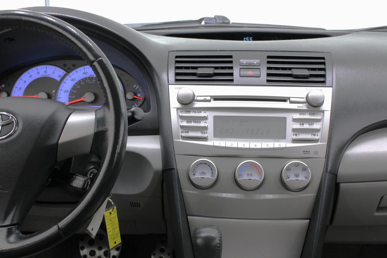 Toyota Camry 4dr Sdn I4 Auto SE (Natl) 2010