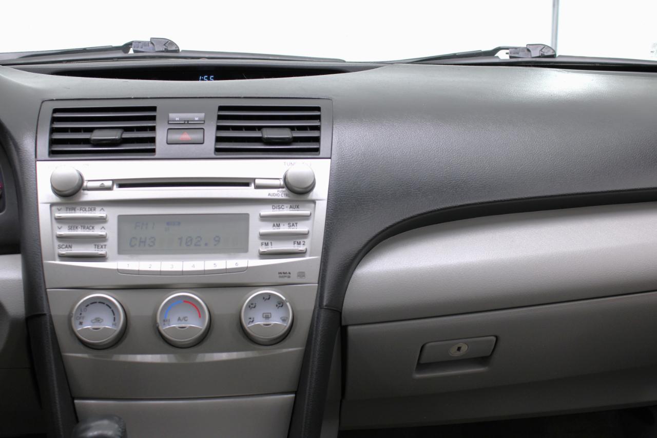 Toyota Camry 4dr Sdn I4 Auto SE (Natl) 2010