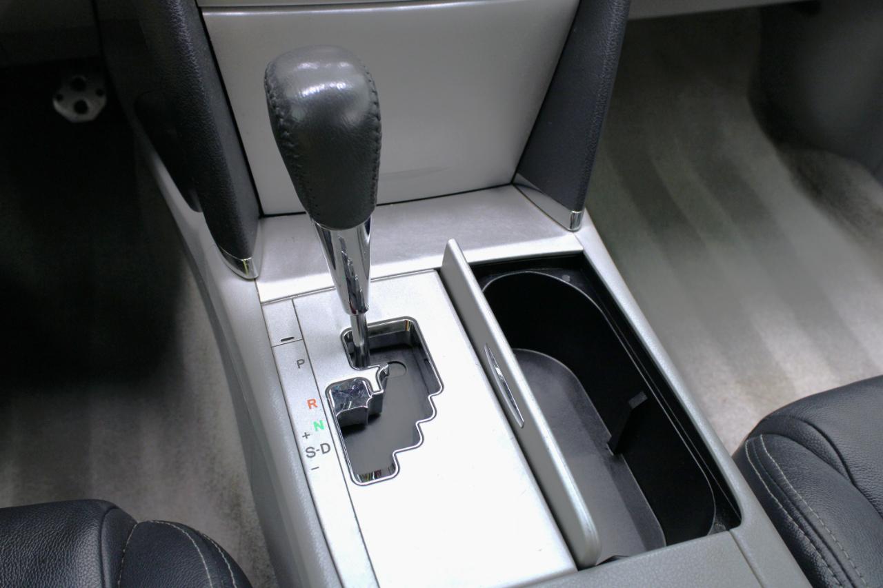 Toyota Camry 4dr Sdn I4 Auto SE (Natl) 2010