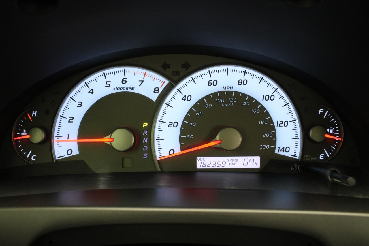 Toyota Camry 4dr Sdn I4 Auto SE (Natl) 2010