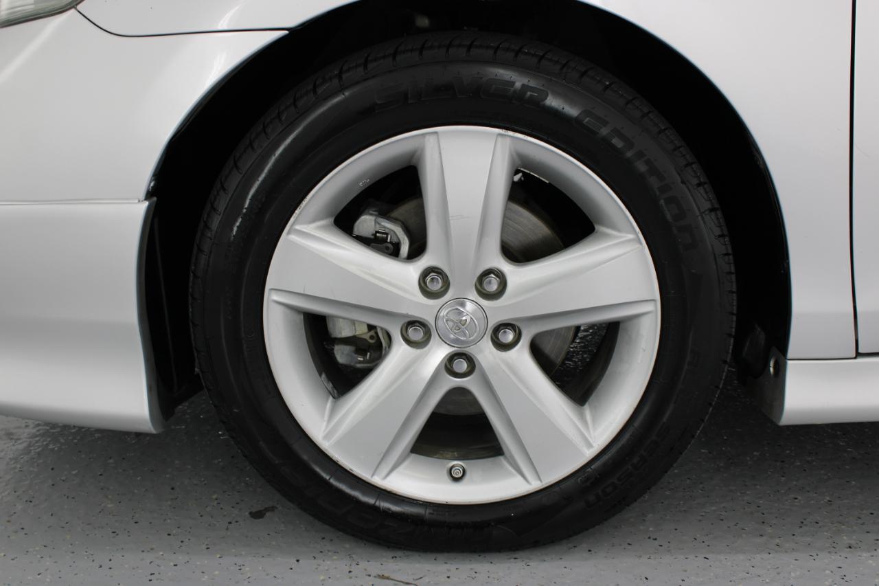 Toyota Camry 4dr Sdn I4 Auto SE (Natl) 2010