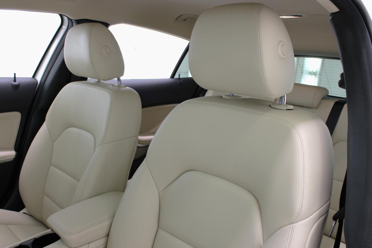 Mercedes-Benz GLA-Class FWD 4dr GLA 250 2015