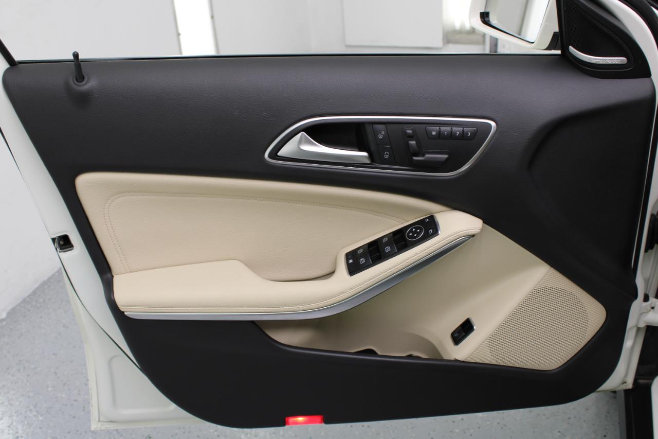 Mercedes-Benz GLA-Class FWD 4dr GLA 250 2015