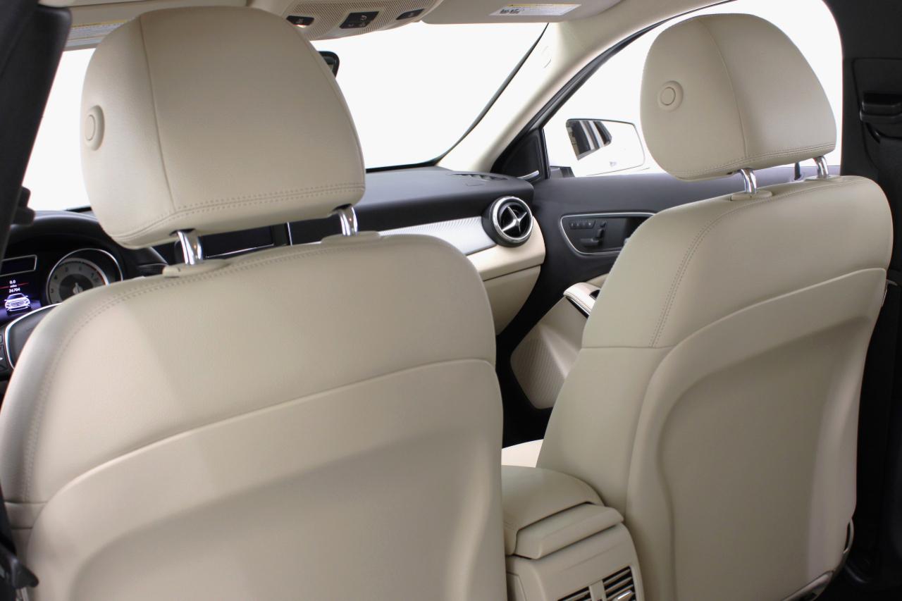 Mercedes-Benz GLA-Class FWD 4dr GLA 250 2015