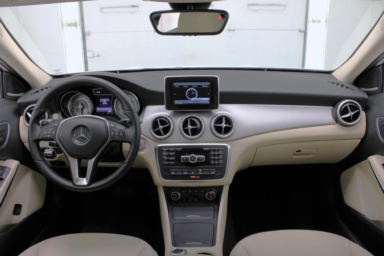 Mercedes-Benz GLA-Class FWD 4dr GLA 250 2015