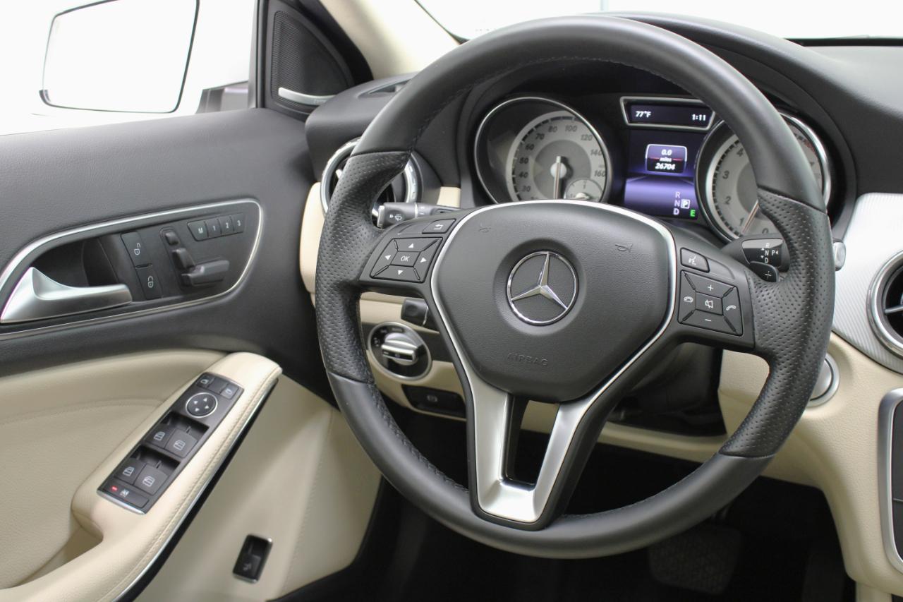 Mercedes-Benz GLA-Class FWD 4dr GLA 250 2015