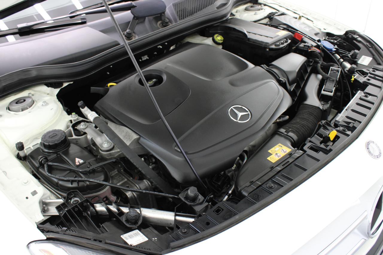 Mercedes-Benz GLA-Class FWD 4dr GLA 250 2015