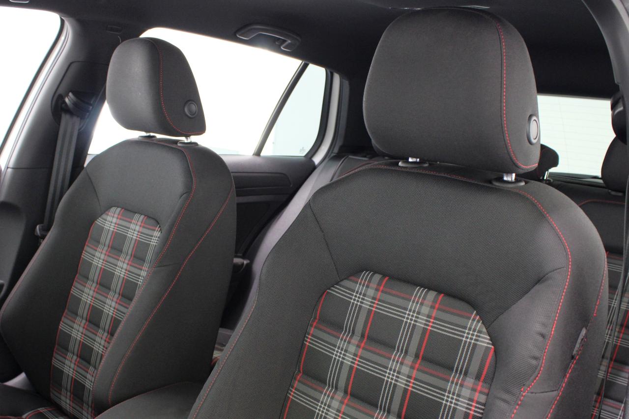 Volkswagen Golf GTI 2.0T S DSG 2021