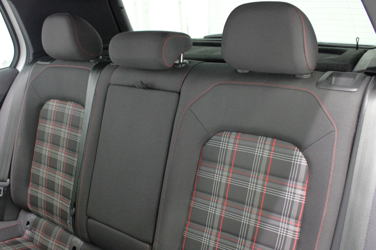 Volkswagen Golf GTI 2.0T S DSG 2021