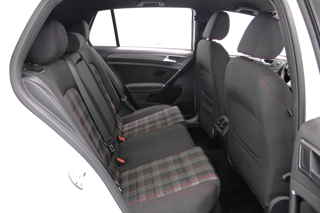 Volkswagen Golf GTI 2.0T S DSG 2021