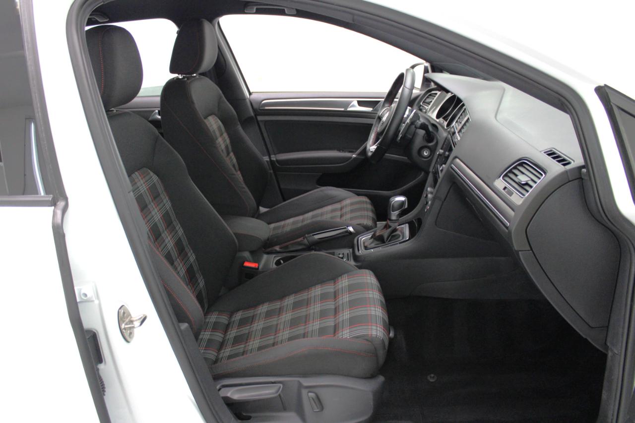 Volkswagen Golf GTI 2.0T S DSG 2021