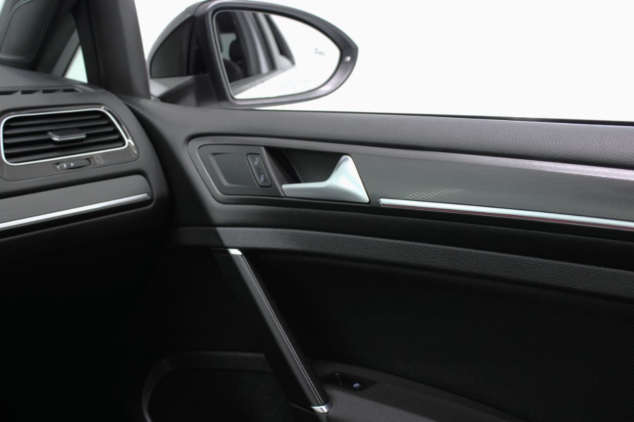 Volkswagen Golf GTI 2.0T S DSG 2021